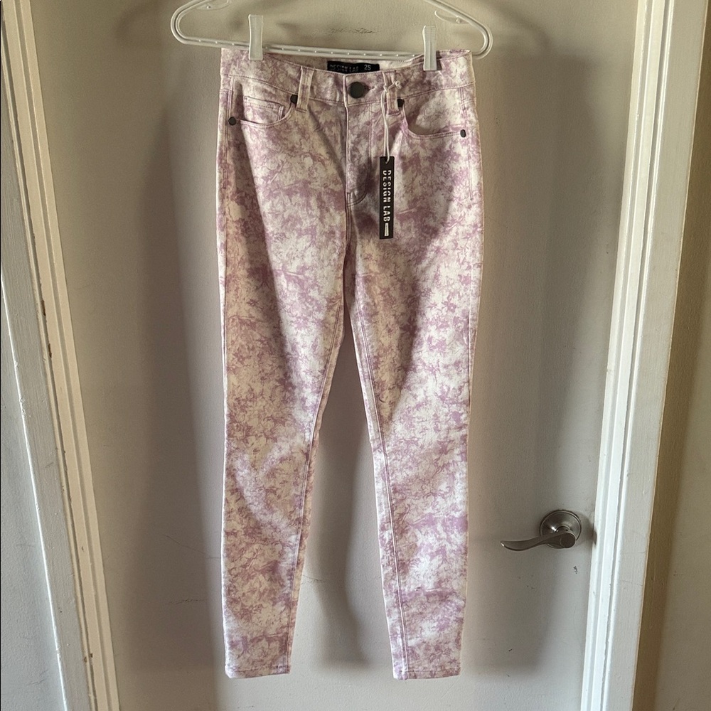 Design Lab Lord & Taylor Pink and White Jeggings